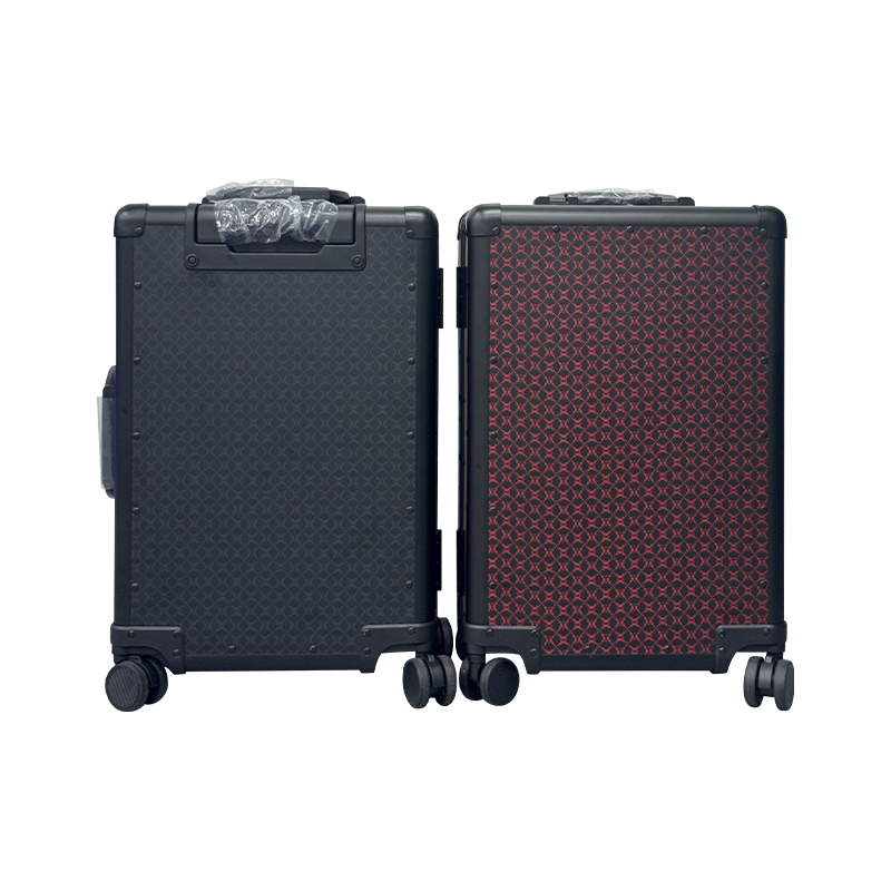 Vali sợi carbon có bánh xe quay Vali sợi carbon có bánh xe quay